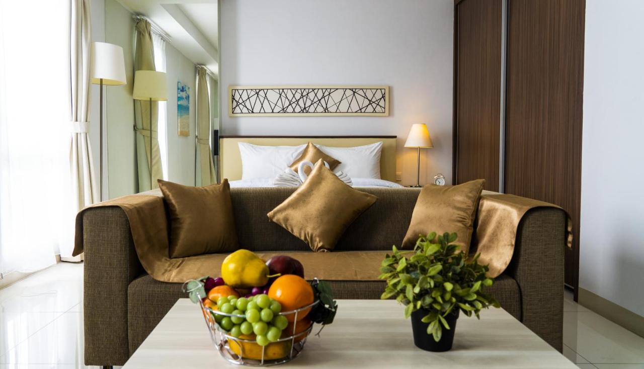 Azalea Suites Cikarang By Jayakarta Group Экстерьер фото