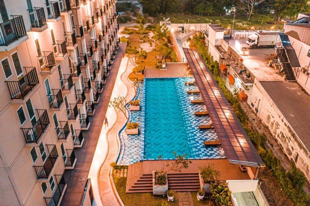 Azalea Suites Cikarang By Jayakarta Group Экстерьер фото